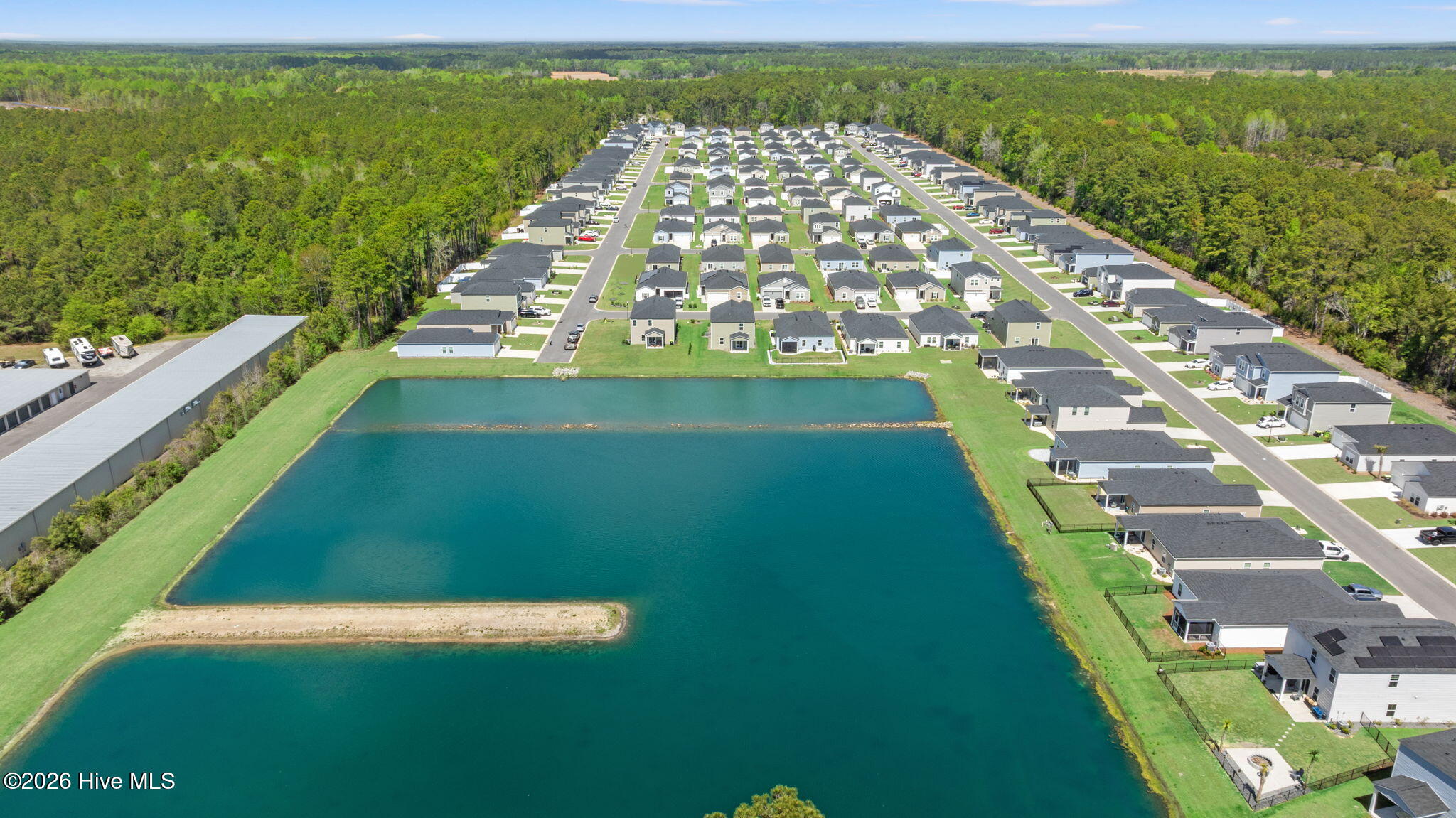 100566153 | Photo 52