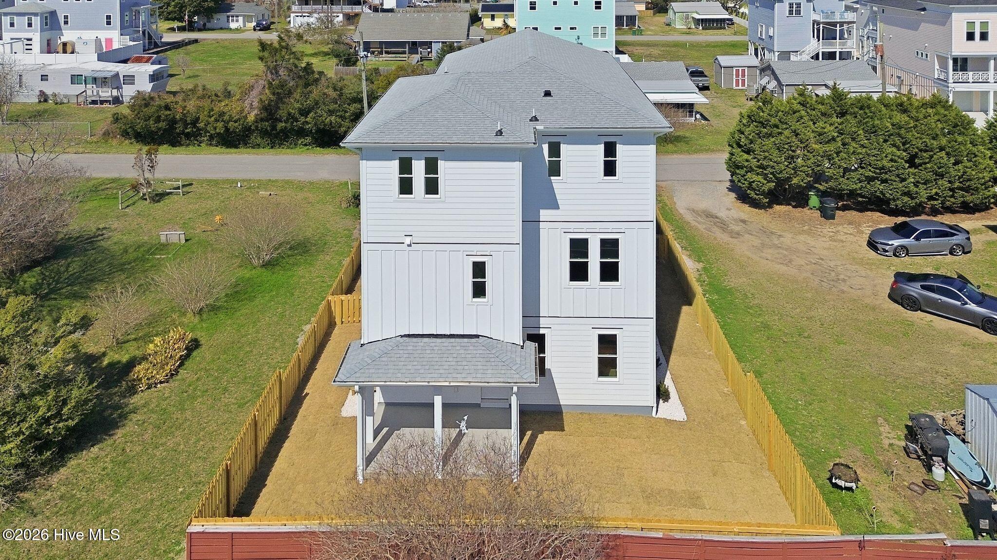 100558491 | Photo 79