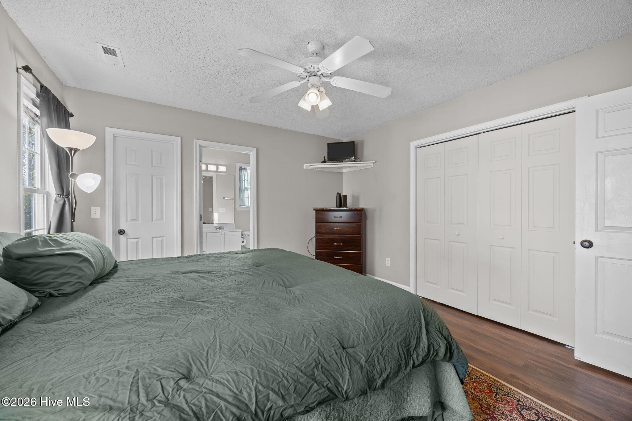 100550840 | Photo 21