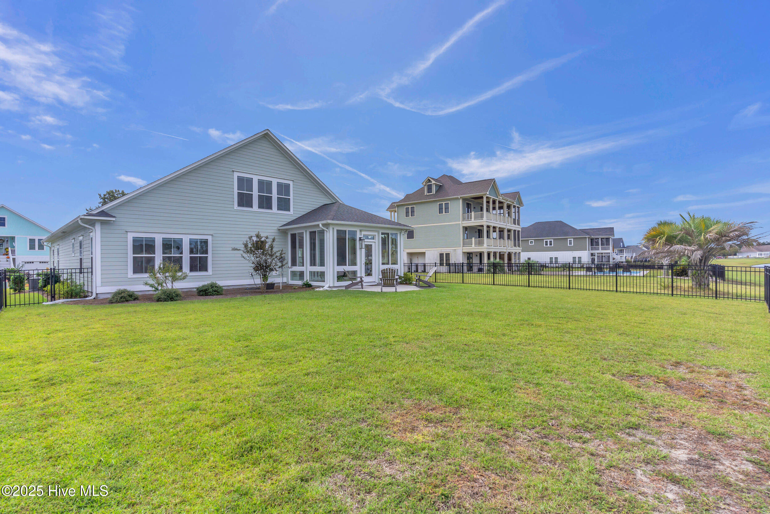 100535335 | Photo 37