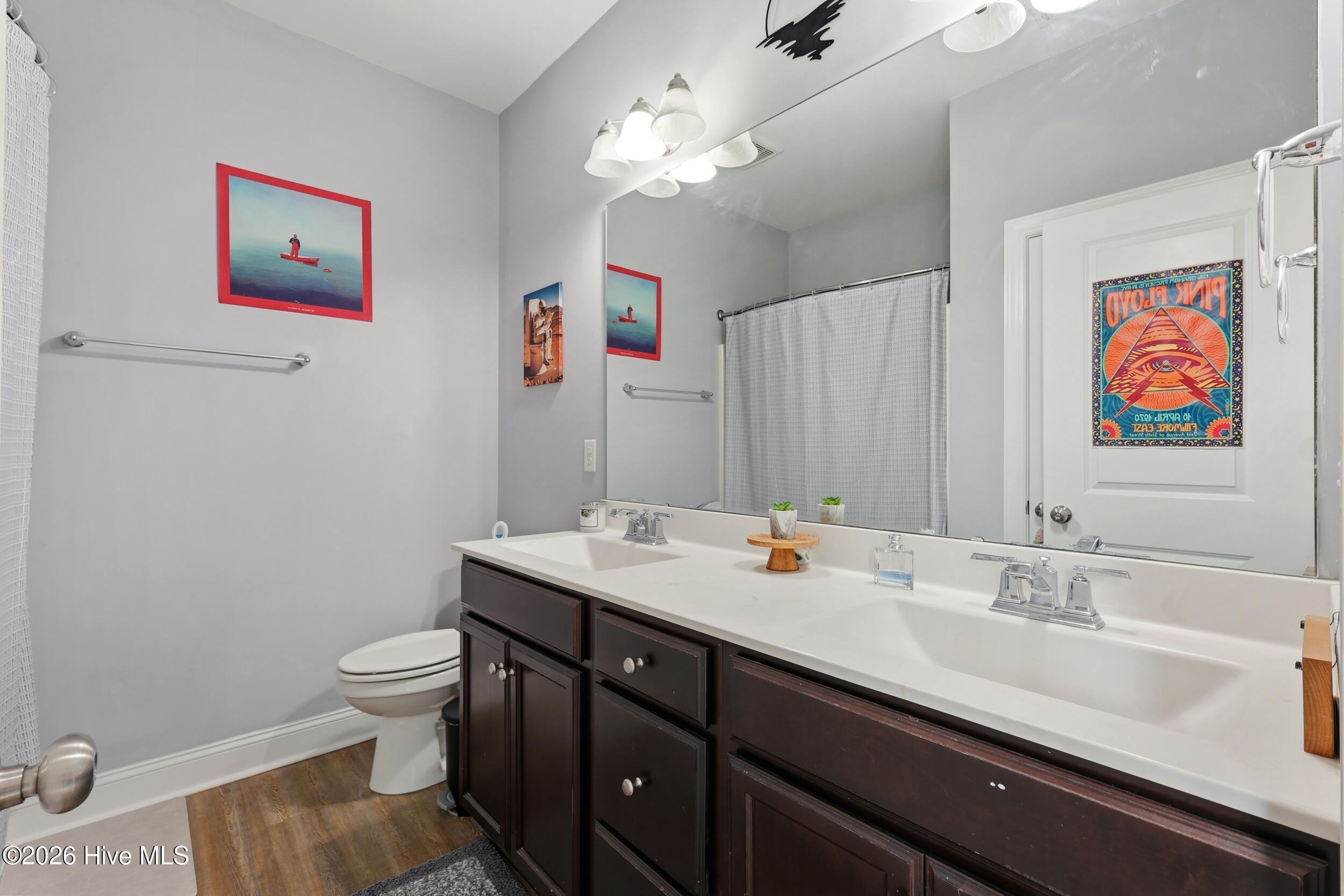 100566904 | Photo 23