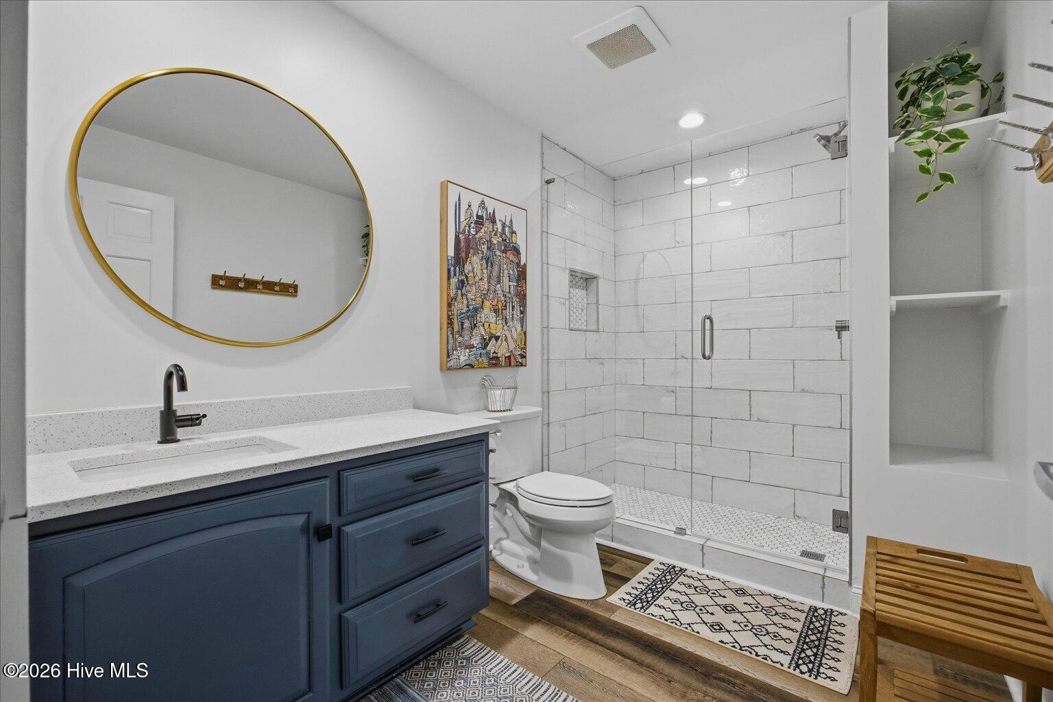 100559467 | Photo 19