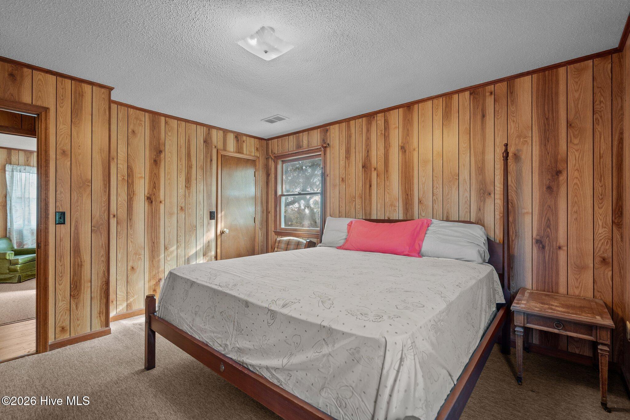 100559194 | Photo 24