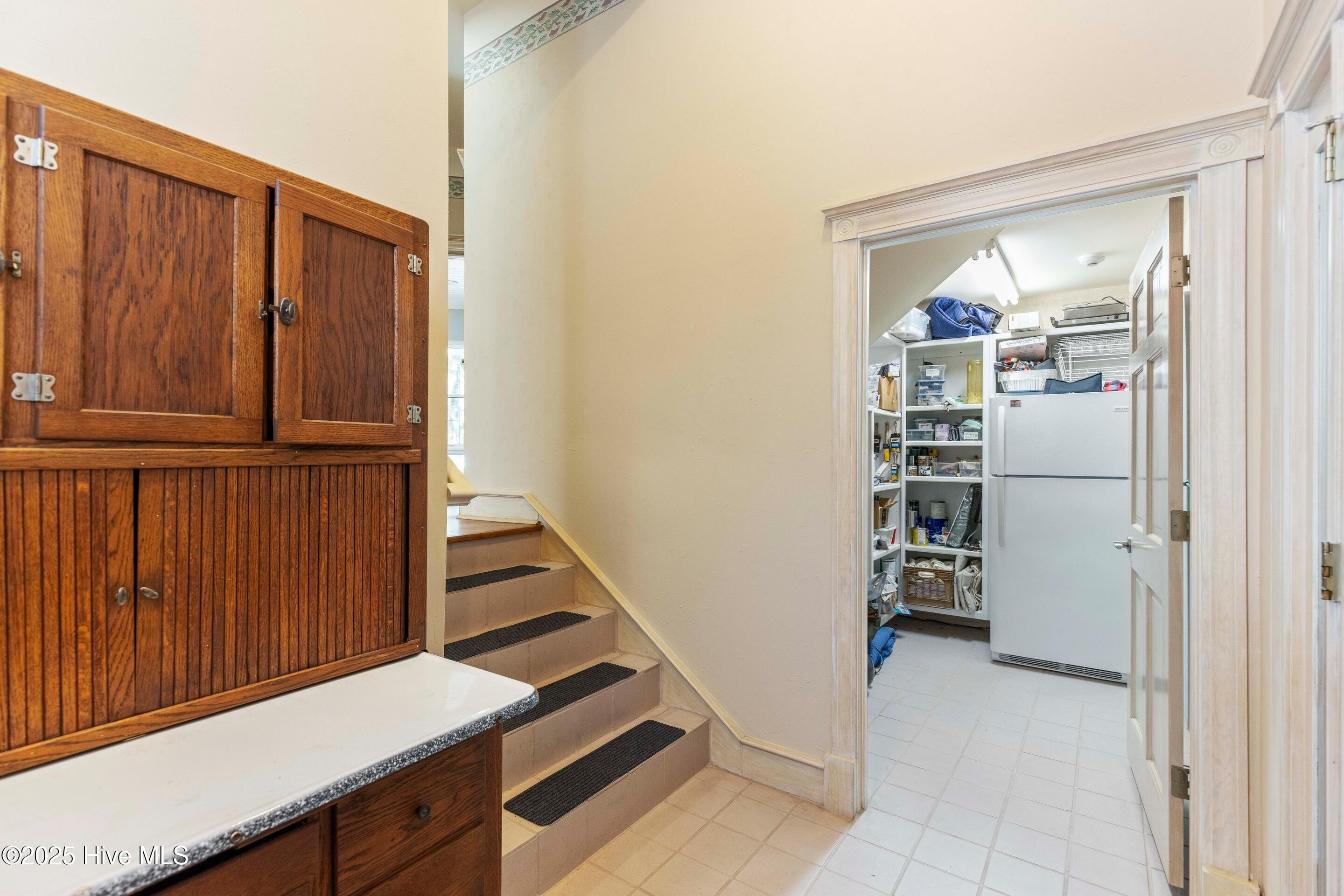 100539115 | Photo 71