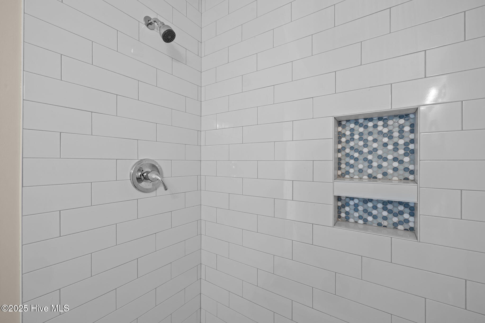 100542316 | Photo 14