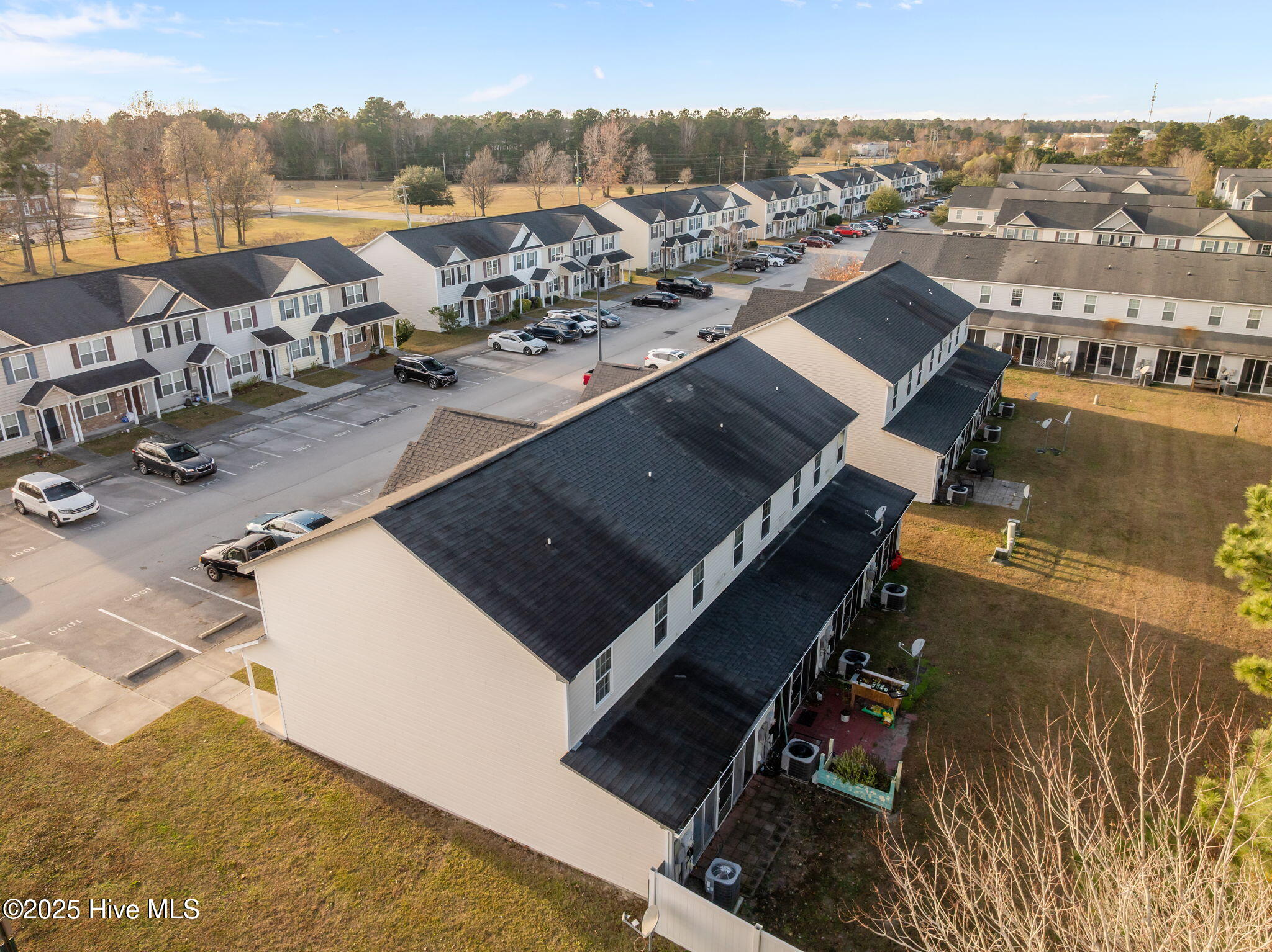 100546249 | Photo 41