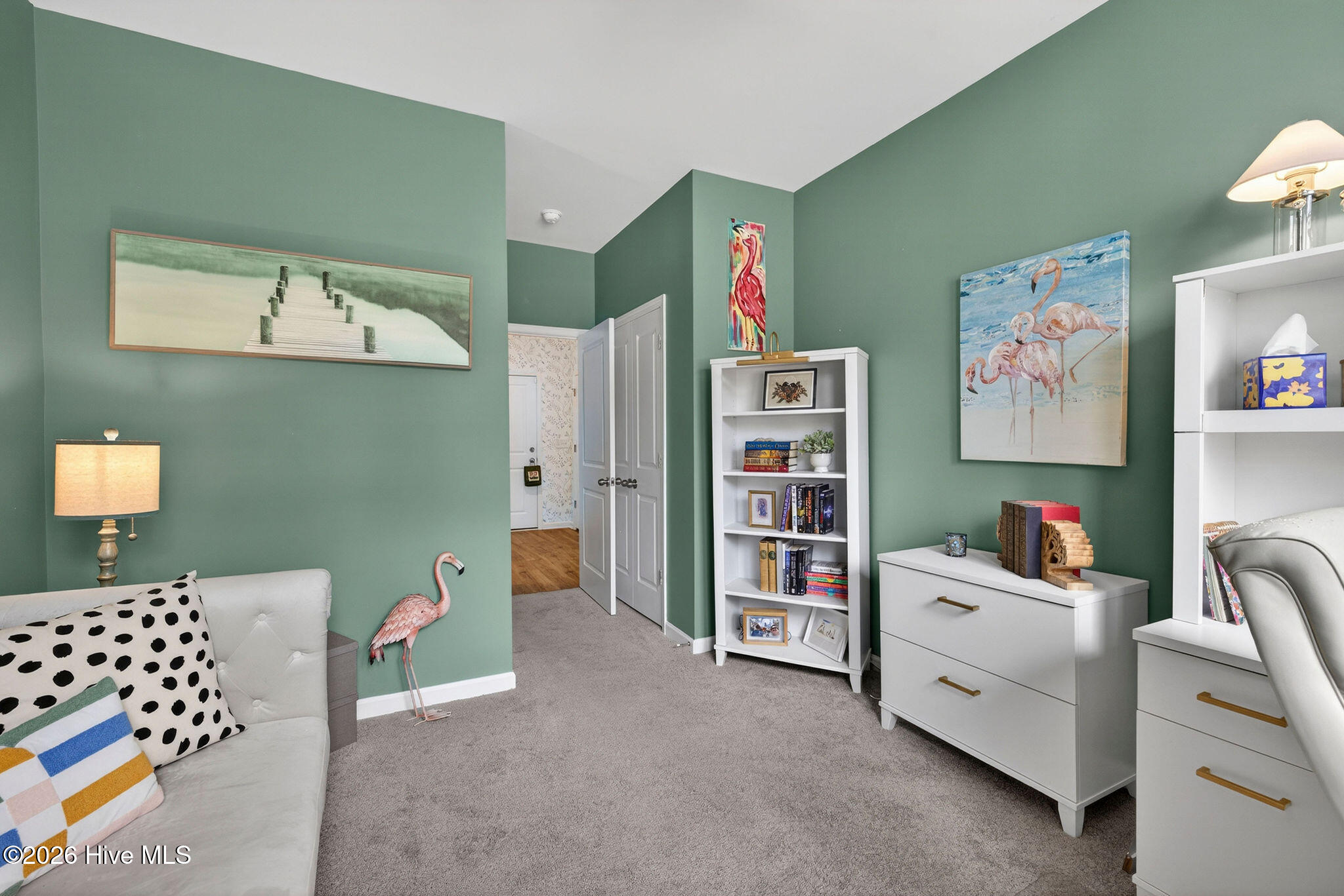 100569620 | Photo 39