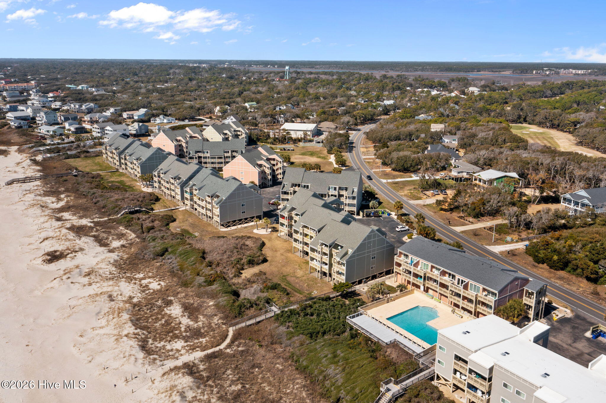 100550399 | Photo 50