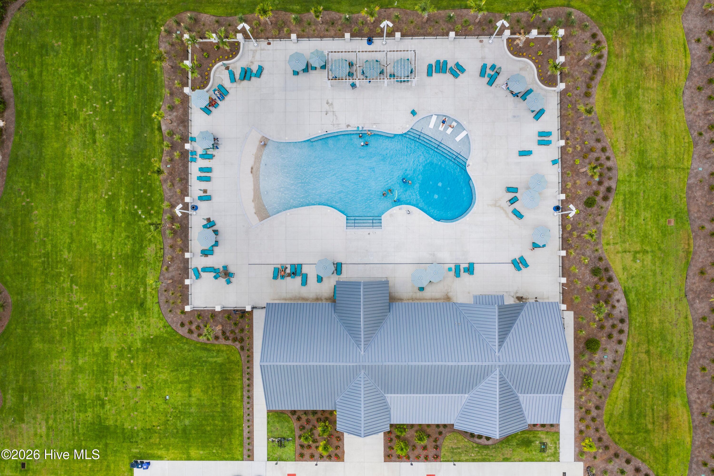 100564215 | Photo 80