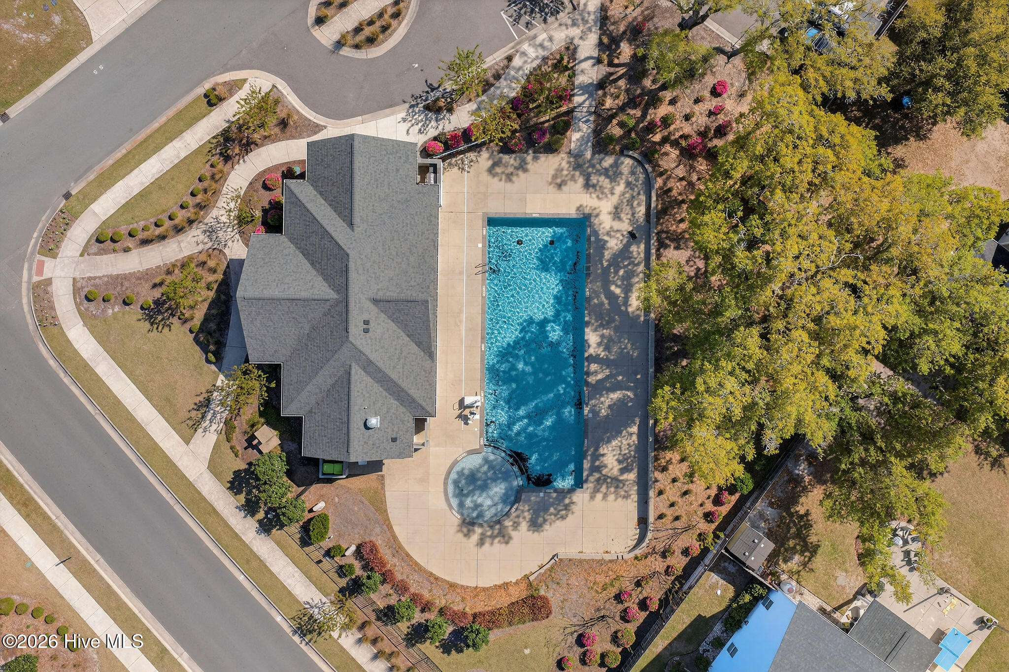 100564802 | Photo 66