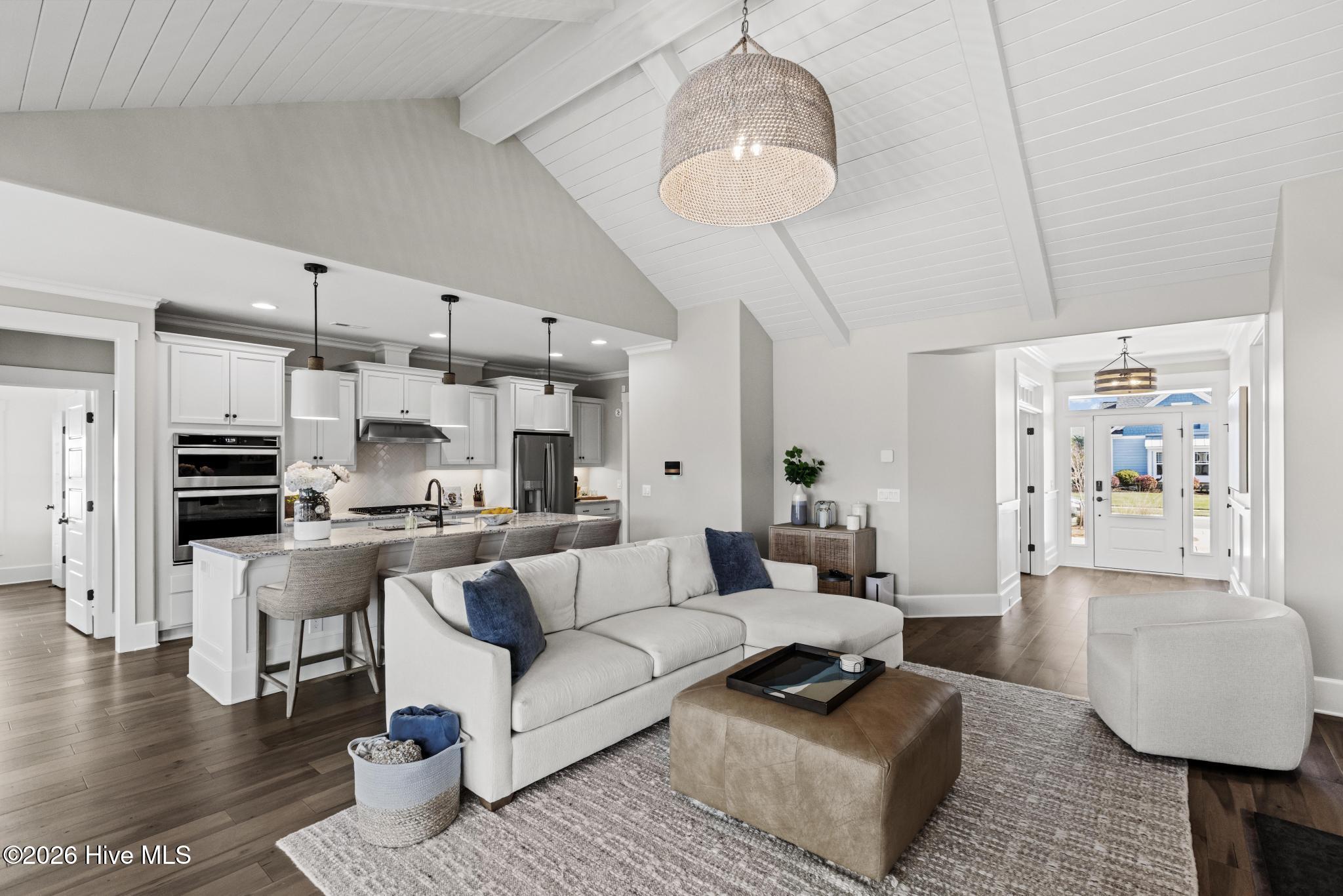 100561204 | Photo 17