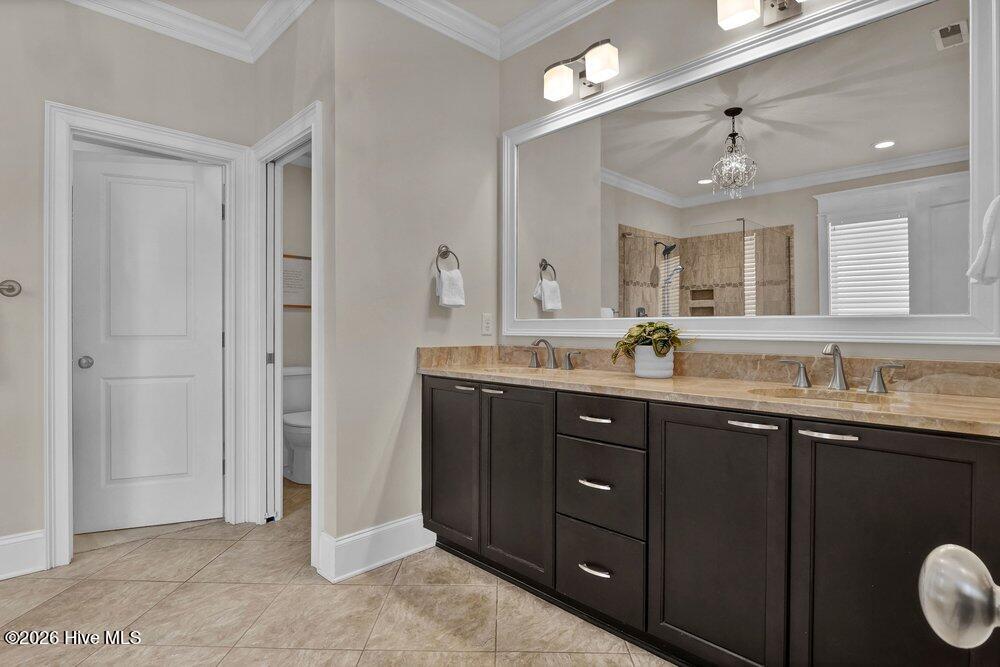 100550576 | Photo 27