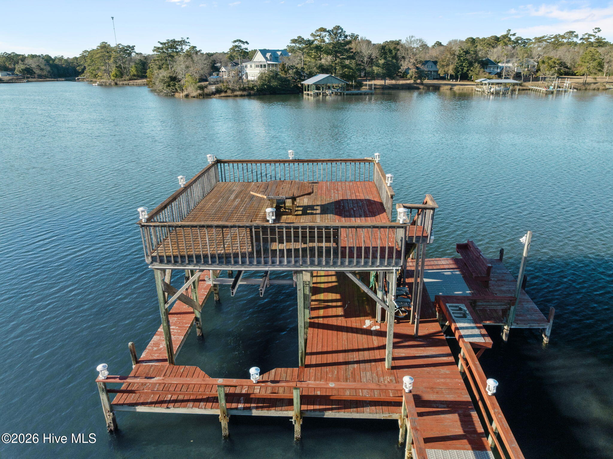 100542324 | Photo 24