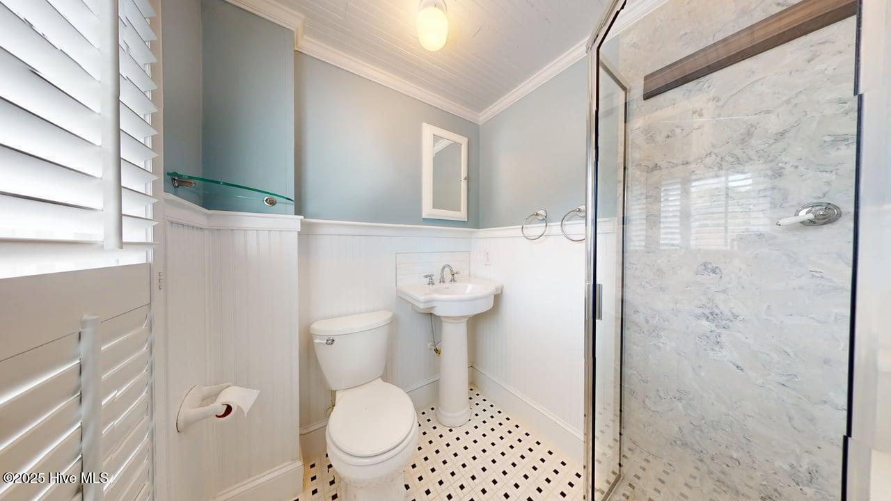 100502870 | Photo 40