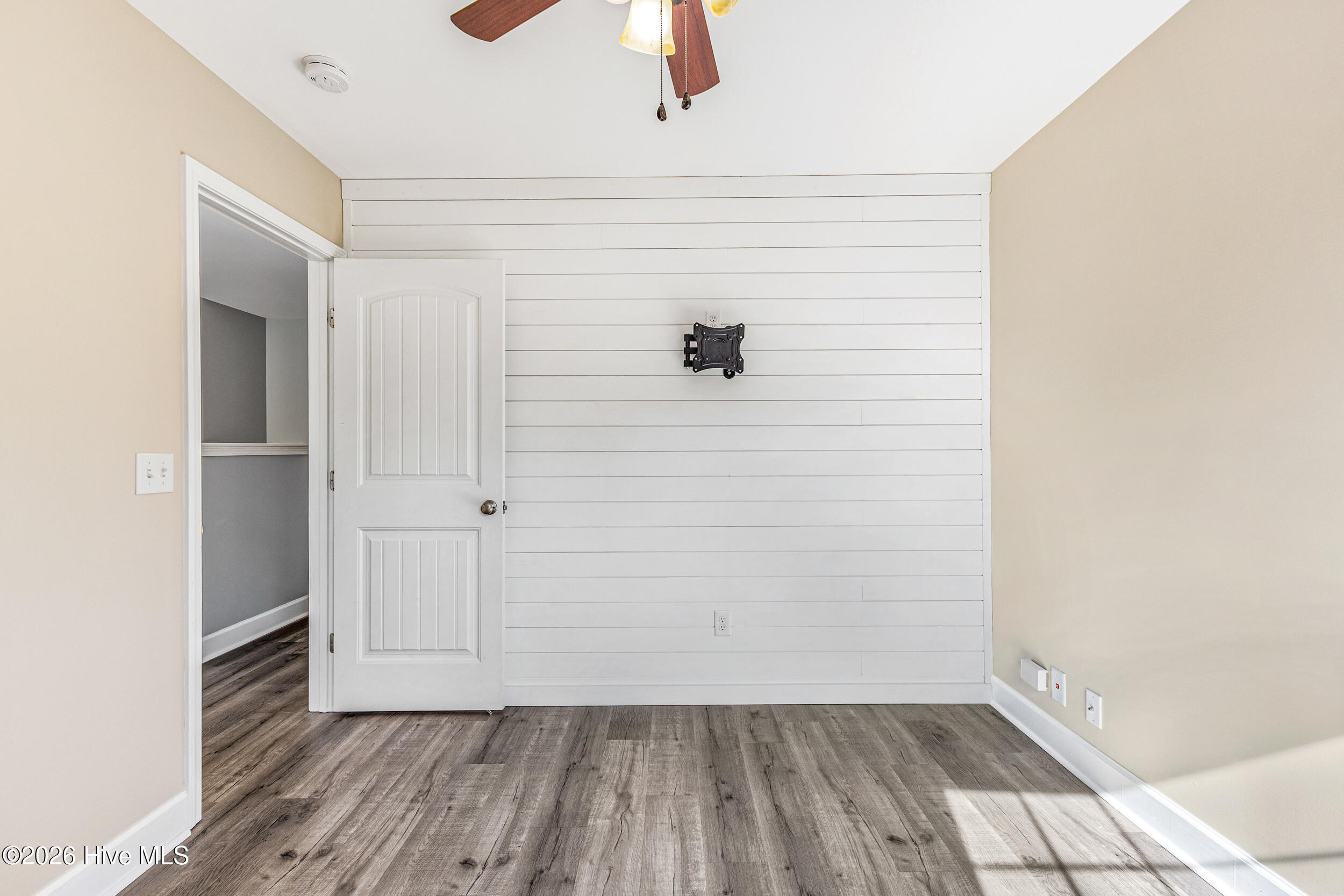 100557020 | Photo 17