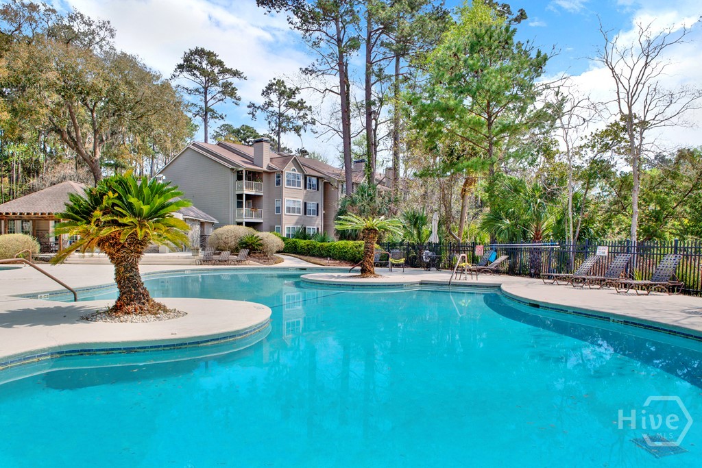 Sparkling Pool