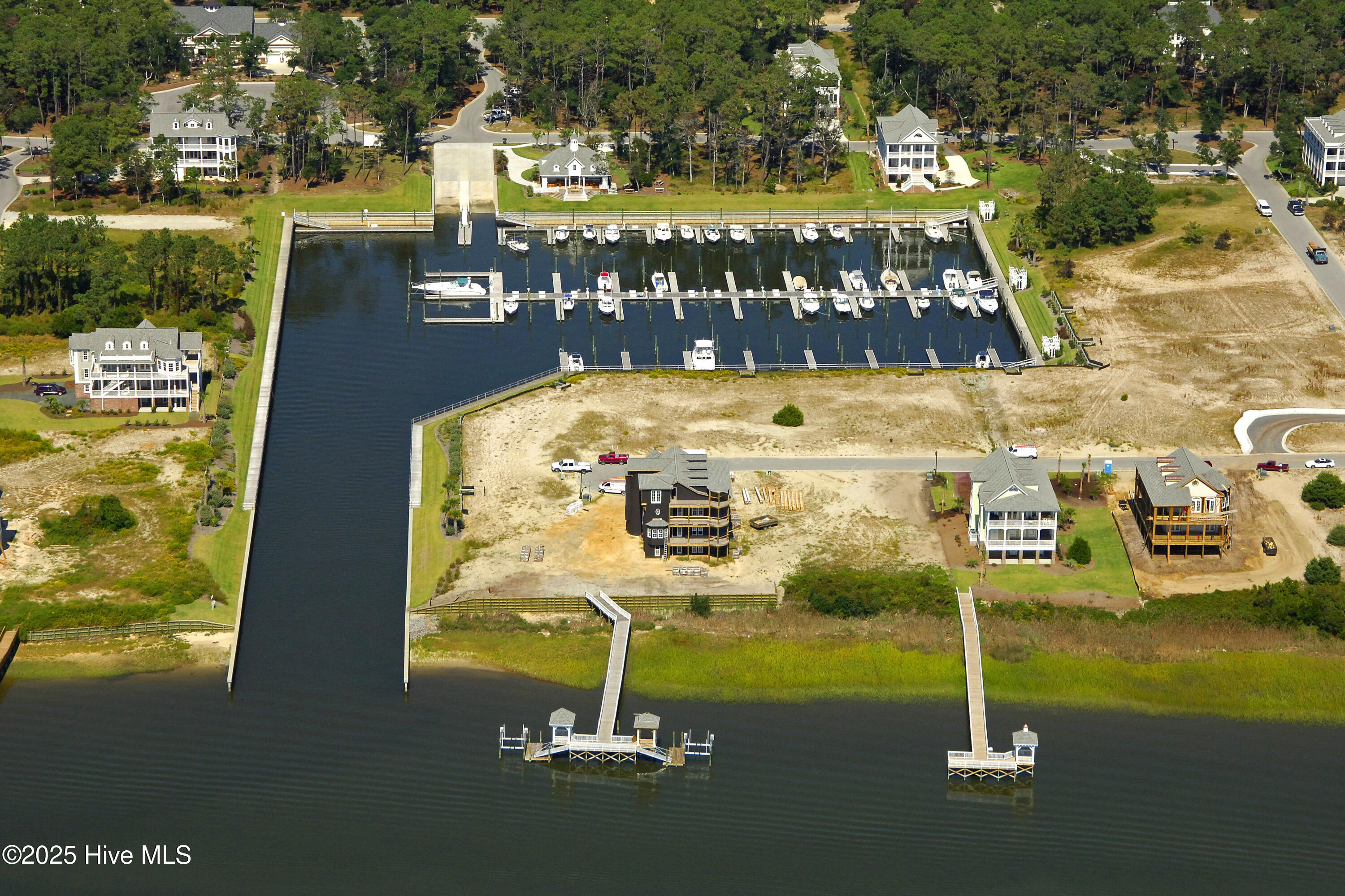 100498654 | Photo 20