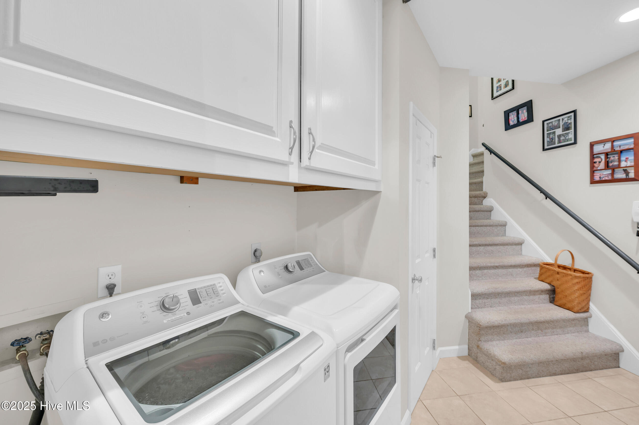 100536270 | Photo 23