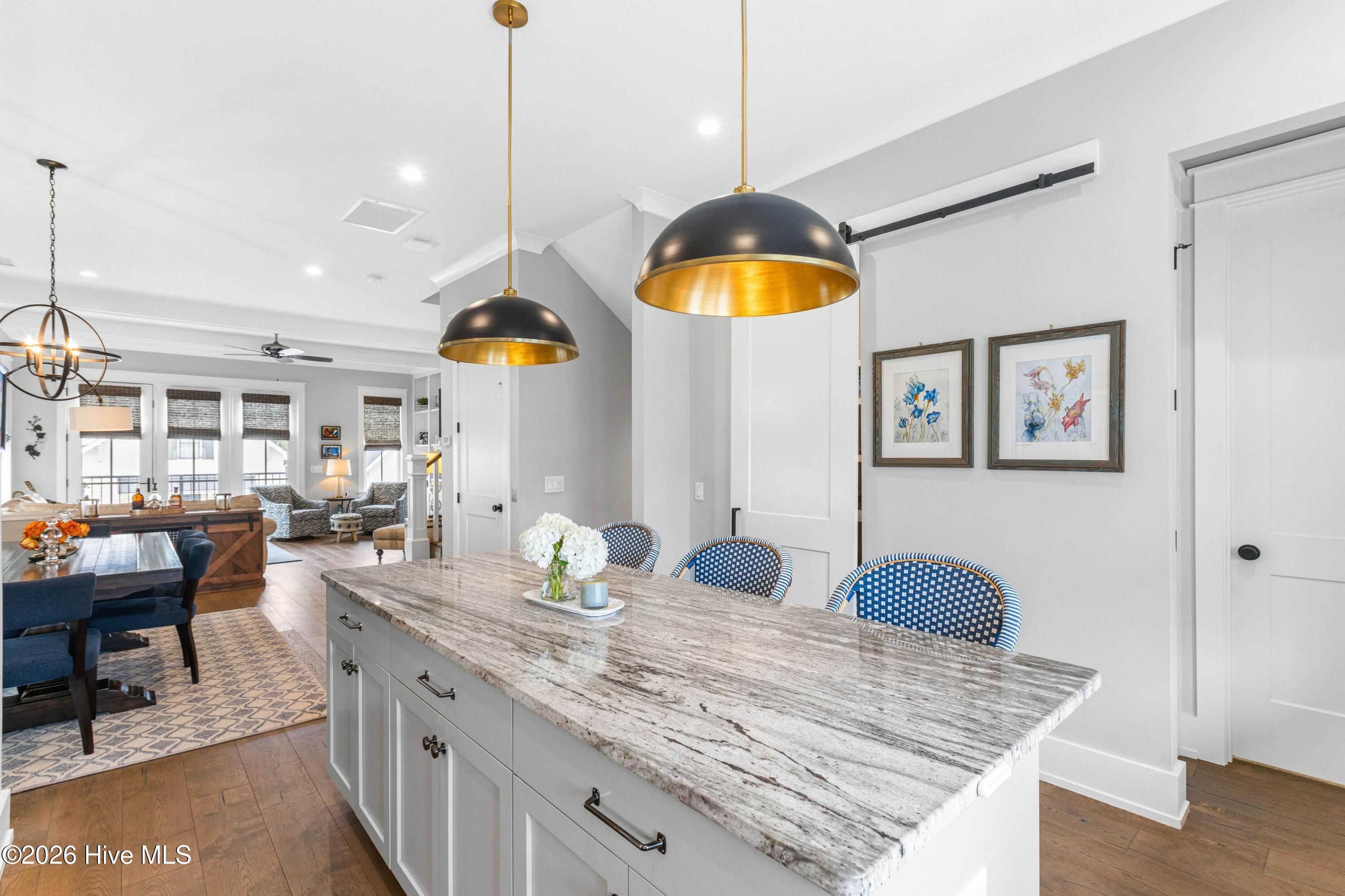 100556500 | Photo 15