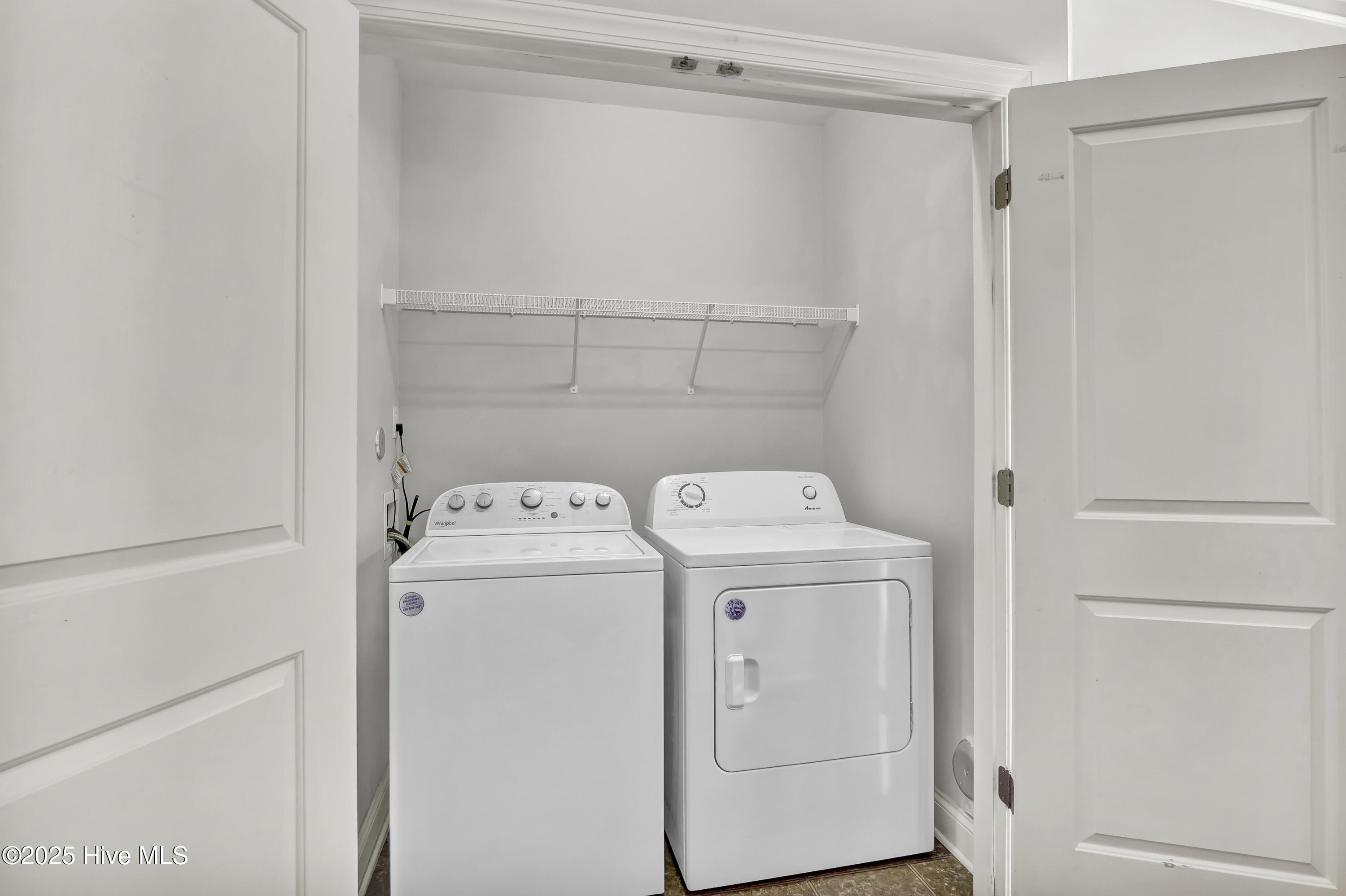 100504988 | Photo 17