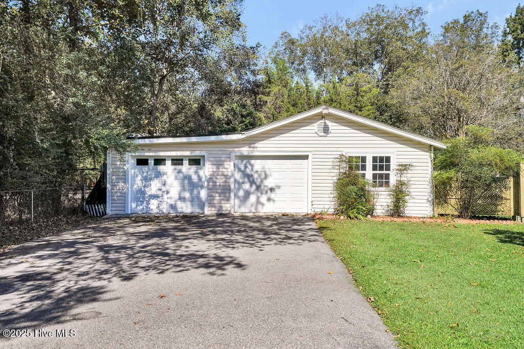 100538135 | Photo 40