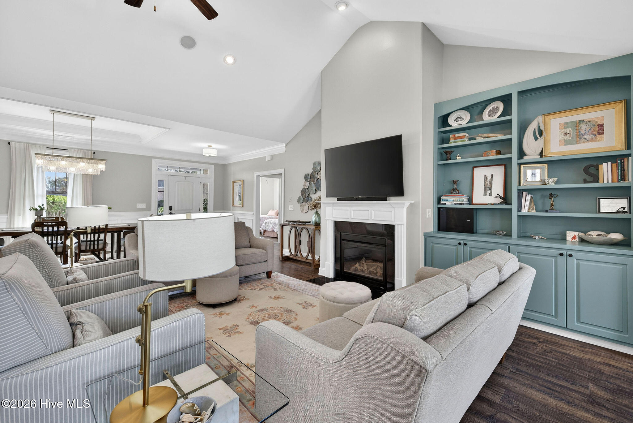 100558265 | Photo 14