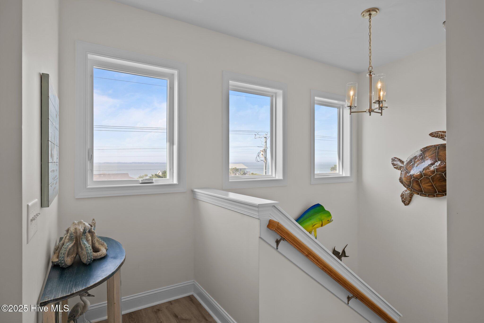 100509194 | Photo 37