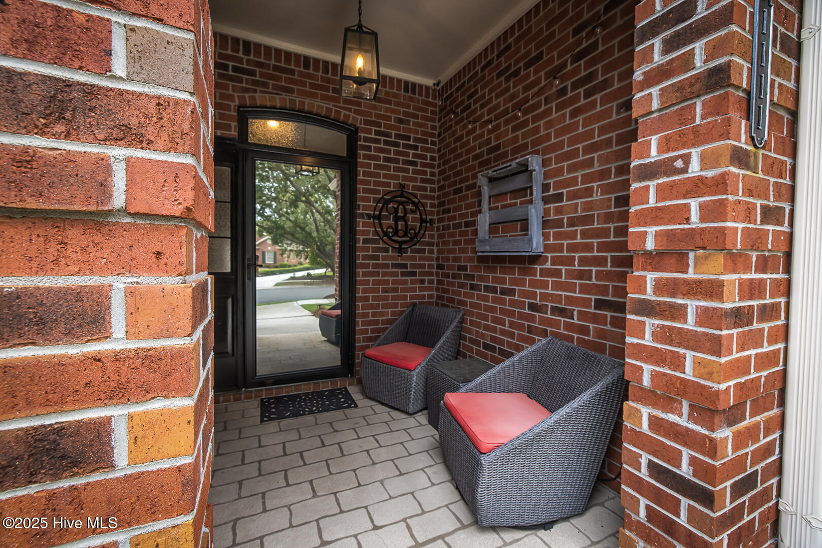 100537191 | Photo 11