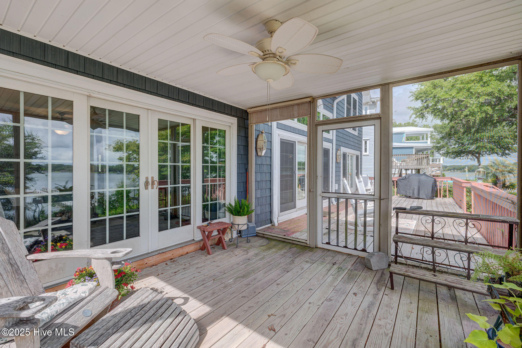 100519748 | Photo 31