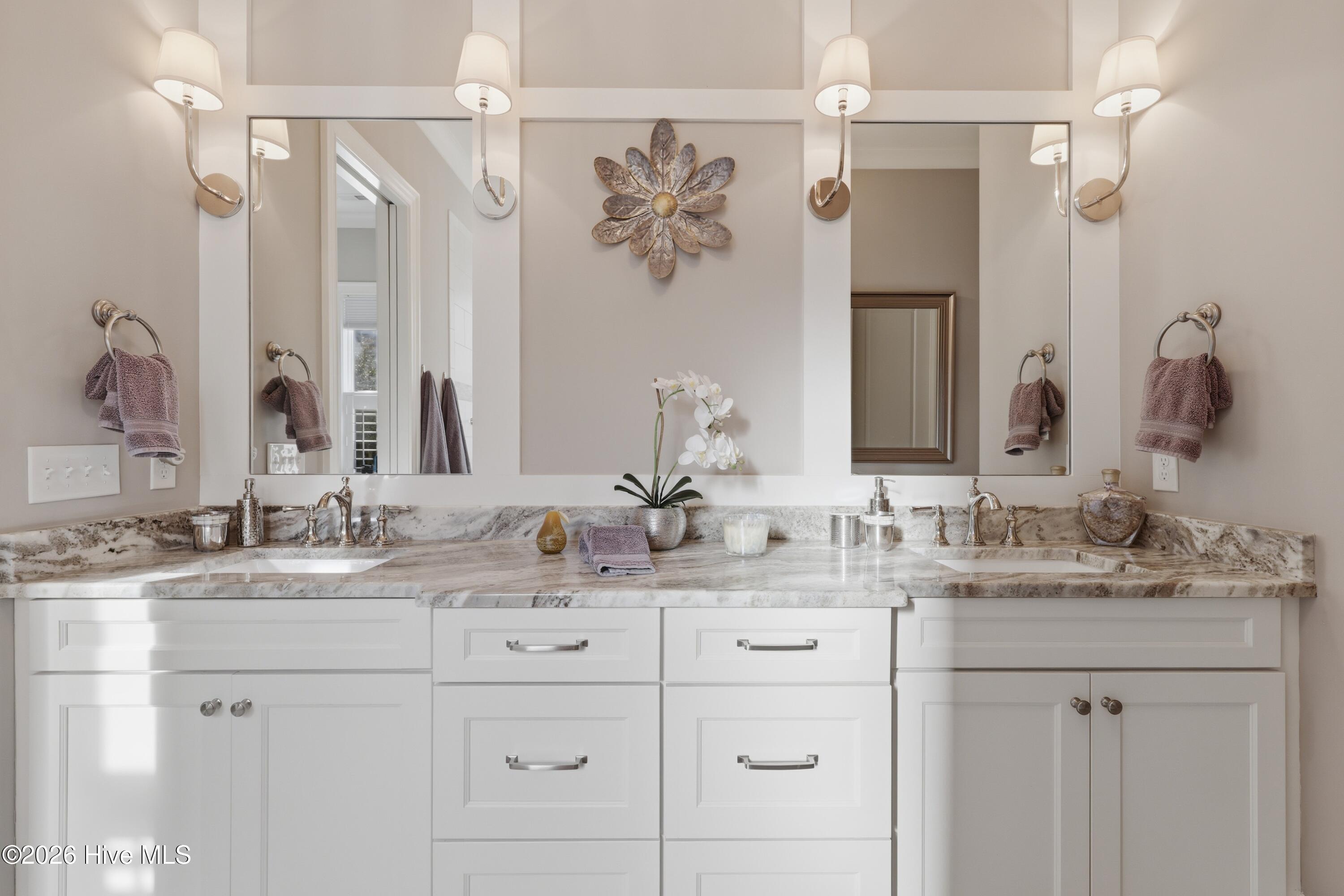 100560697 | Photo 39