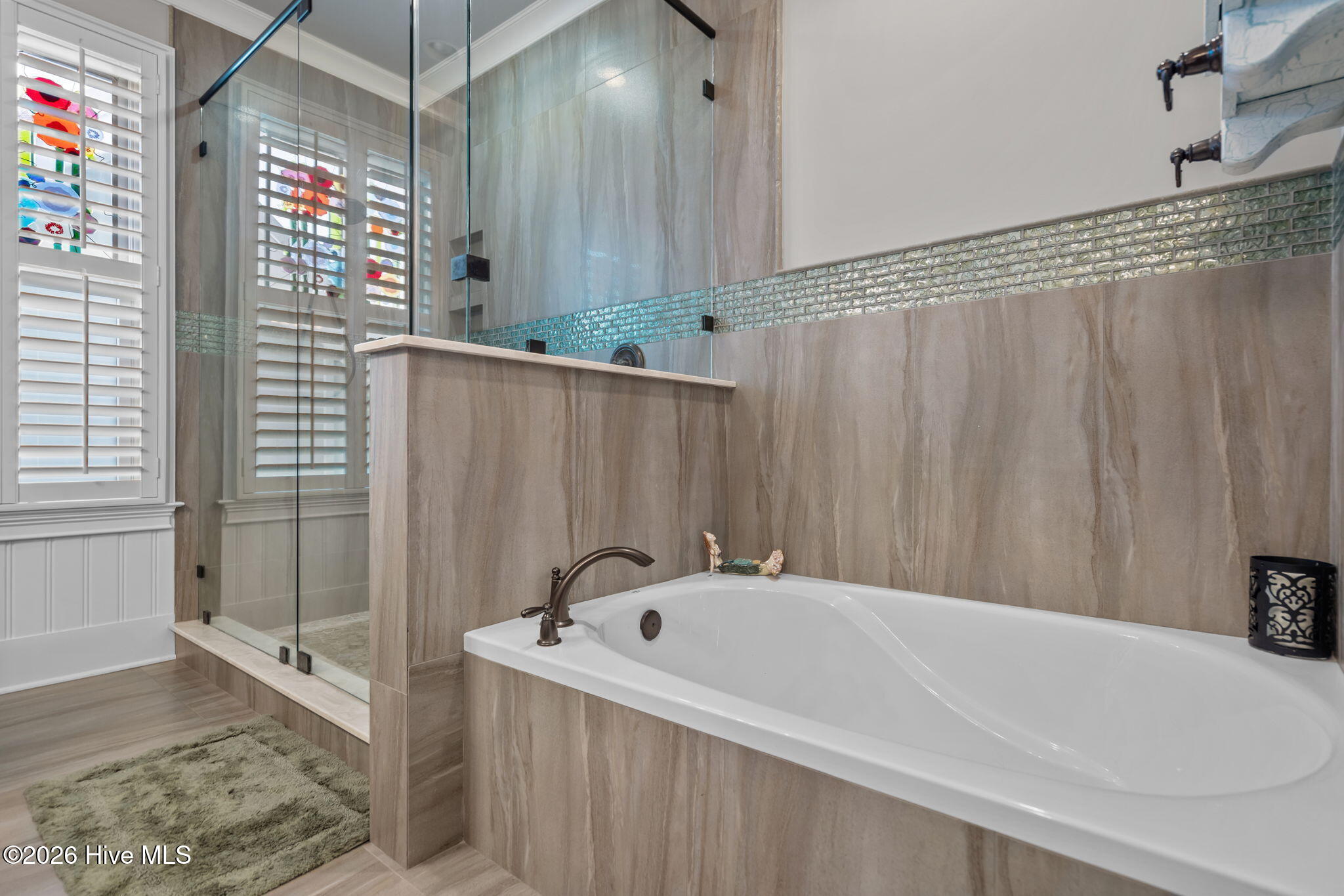 100551618 | Photo 40