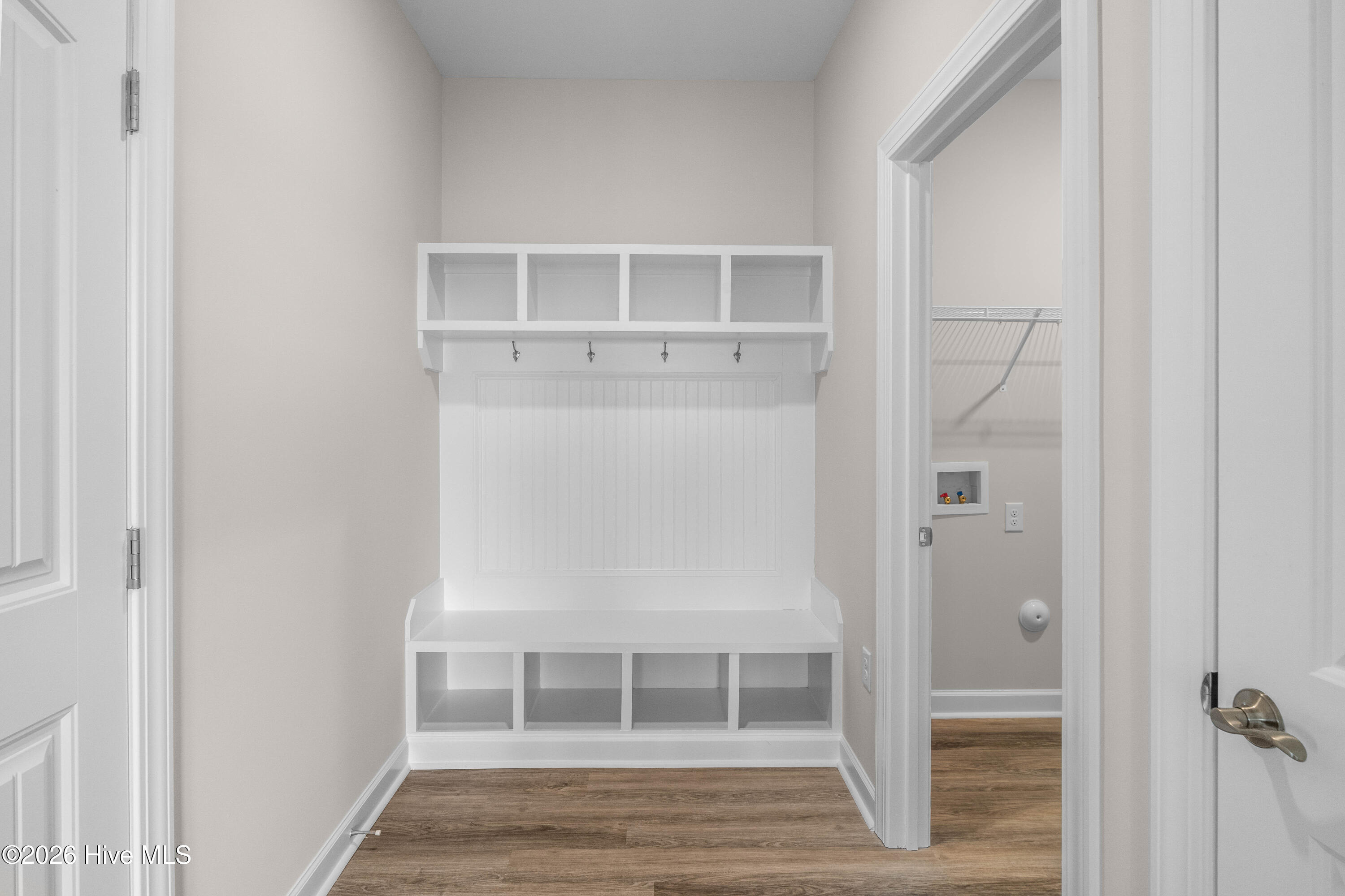 100493407 | Photo 11