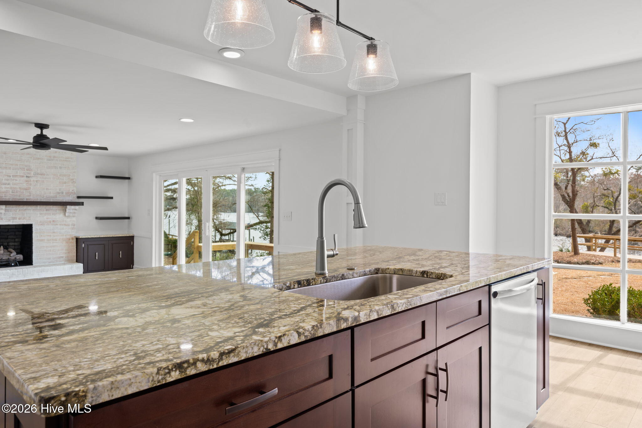 214 Shoreline Drive,New Bern