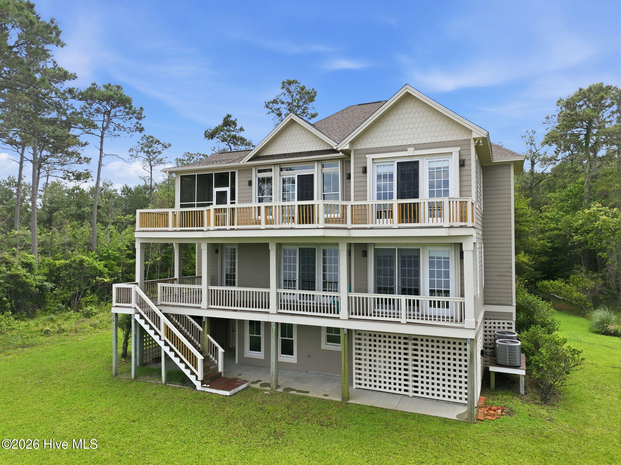 5-web-or-mls-486 Sandy Point Dr 005