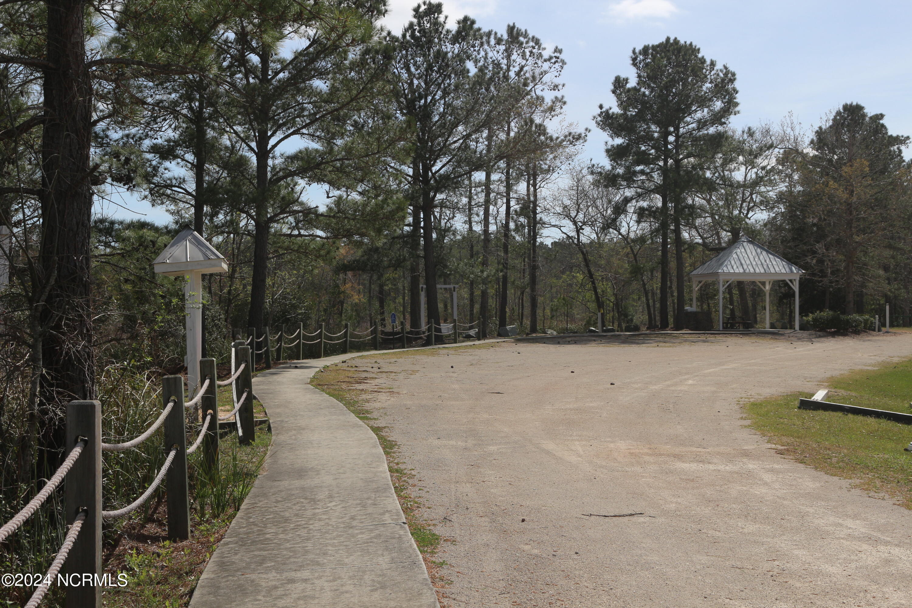 549 Sanctuary Point SW, Supply, NC 28462 Listing Photo  14