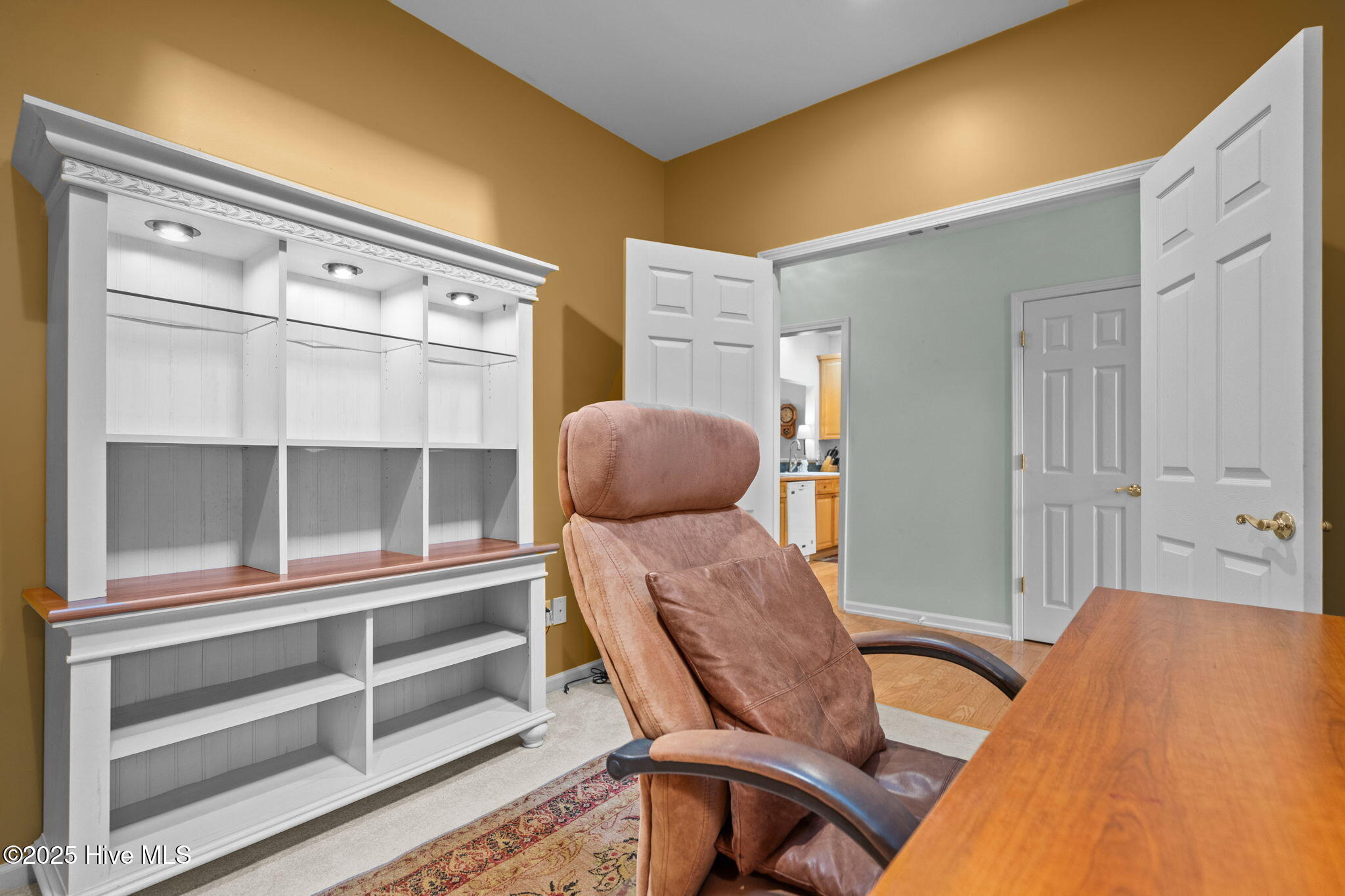 100528475 | Photo 27