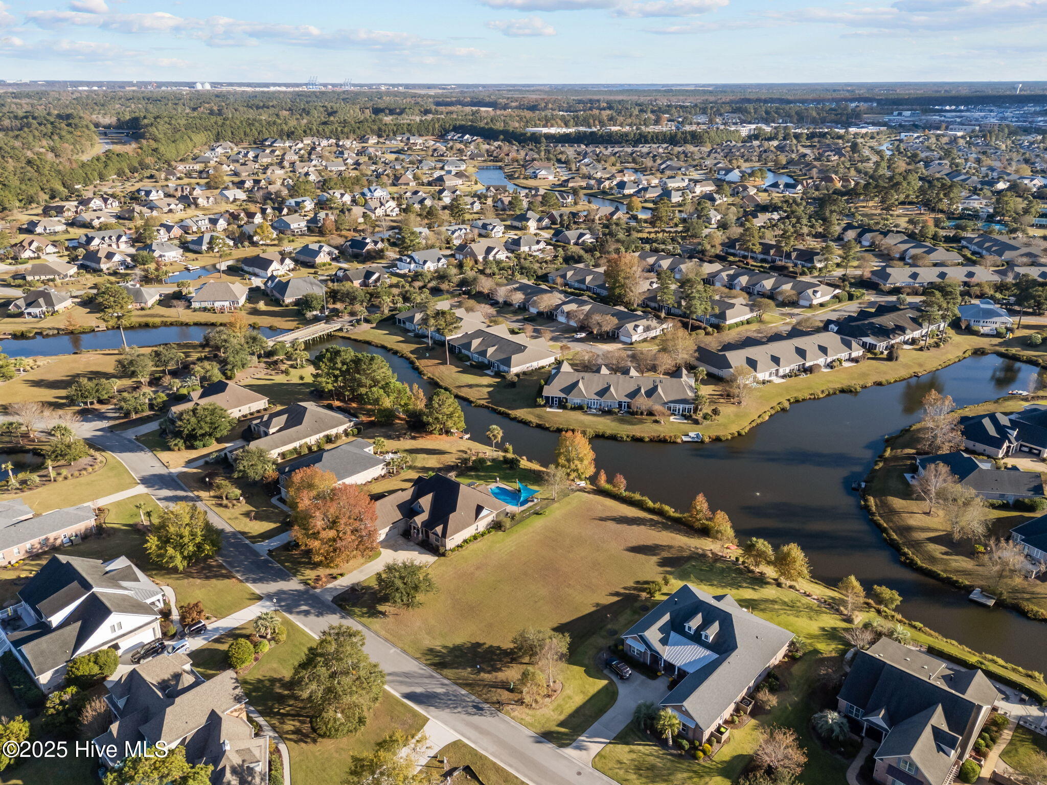 100540760 | Photo 12