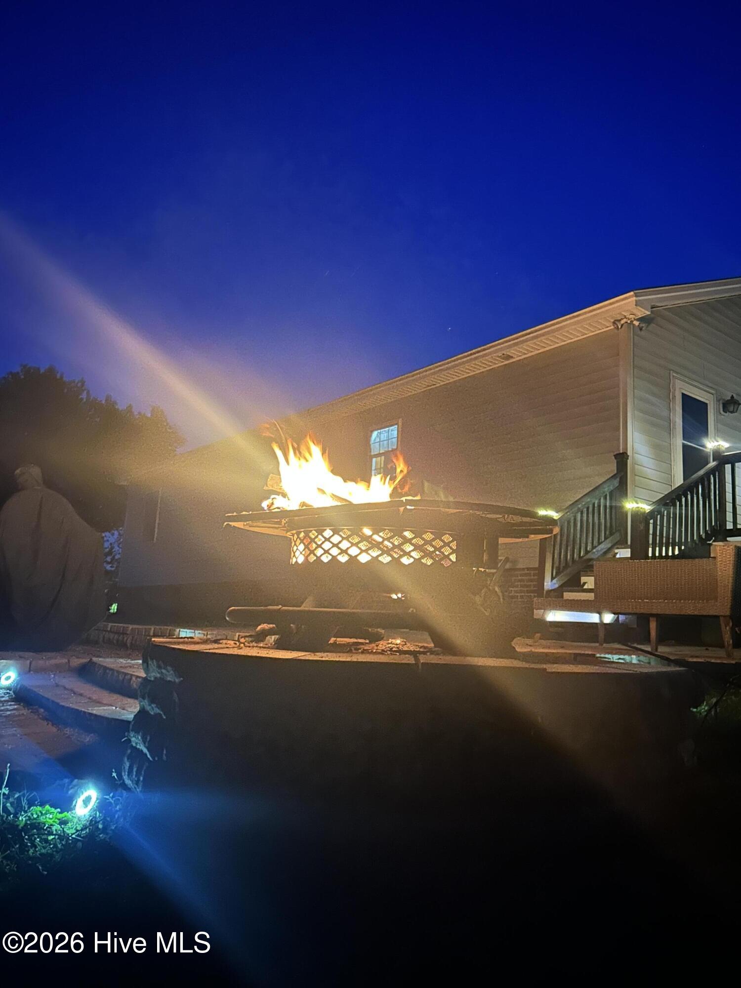 Fire pit