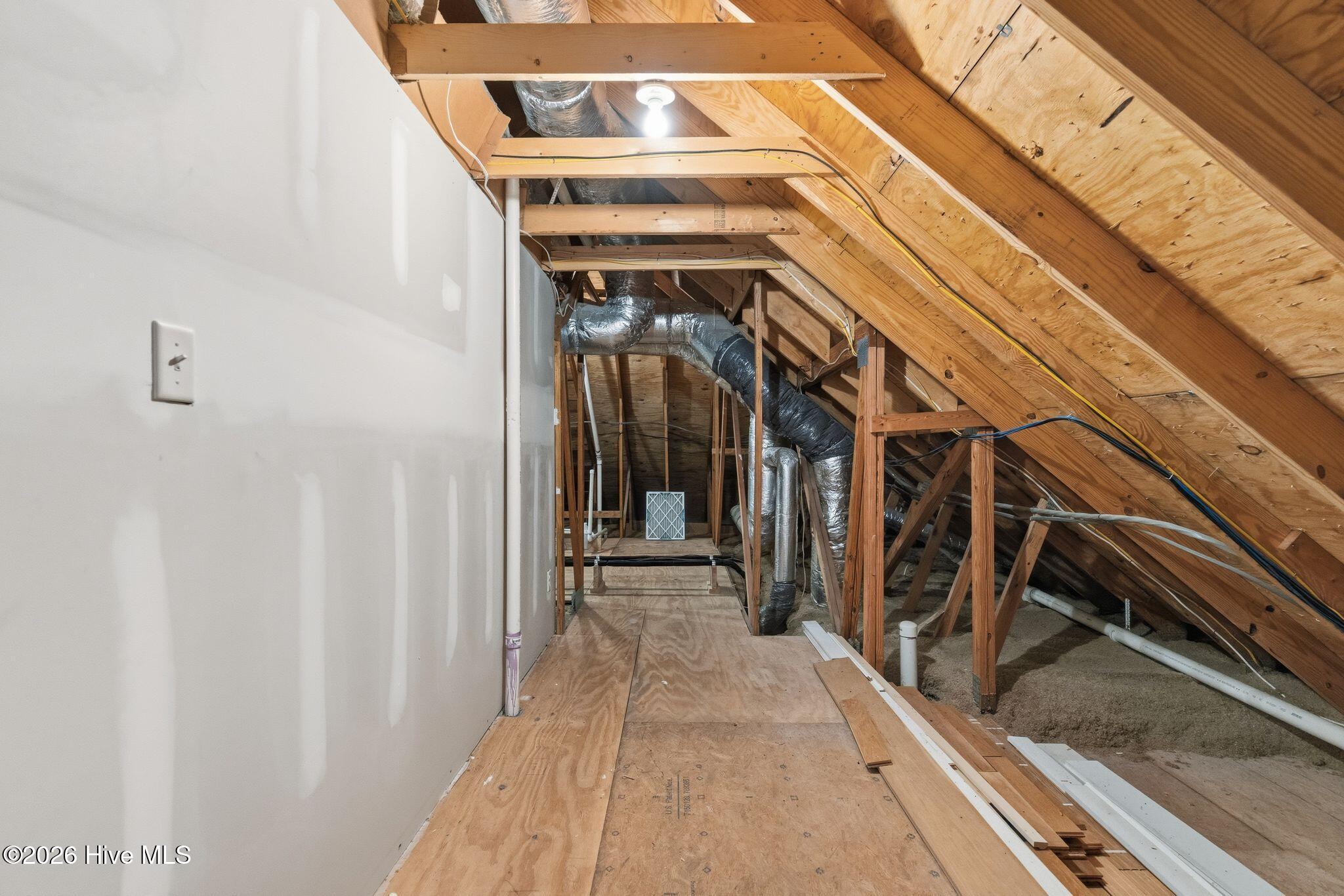 100553774 | Photo 68