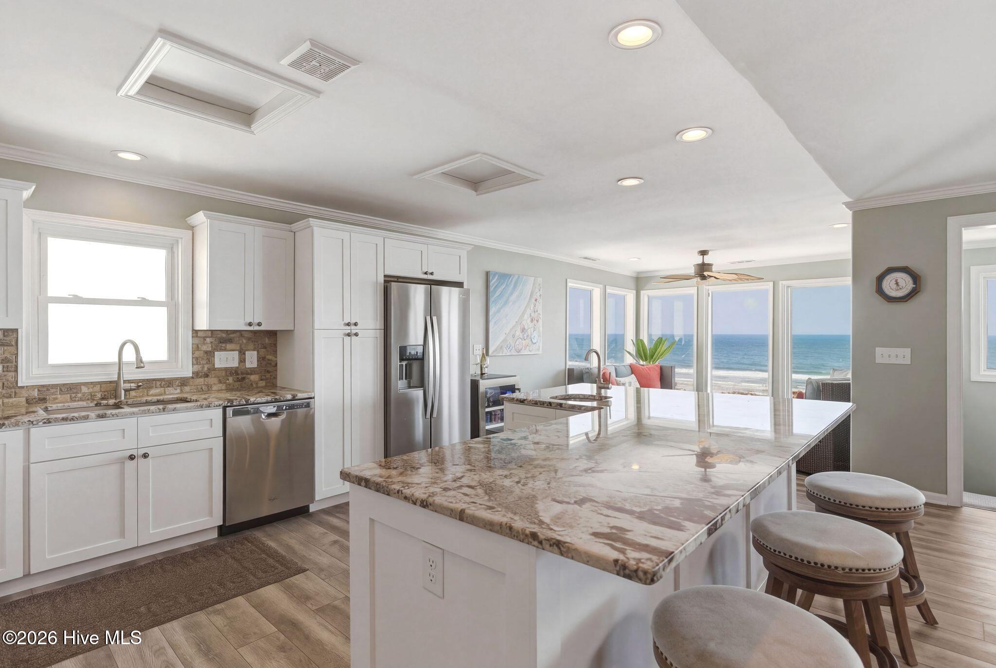 100539934 | Photo 19