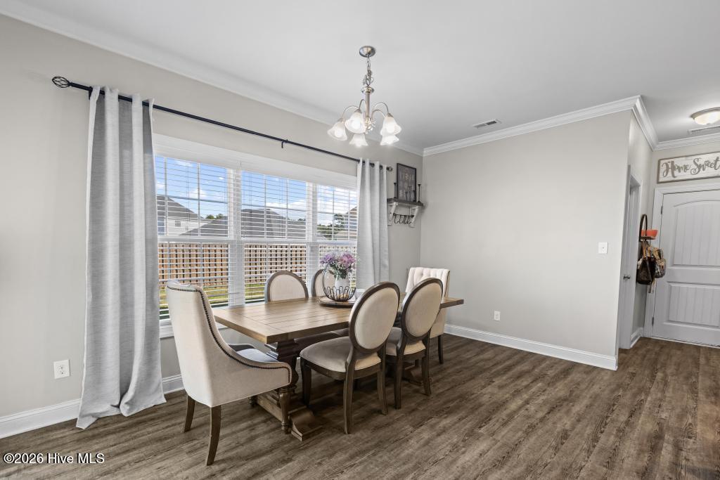 100562207 | Photo 17