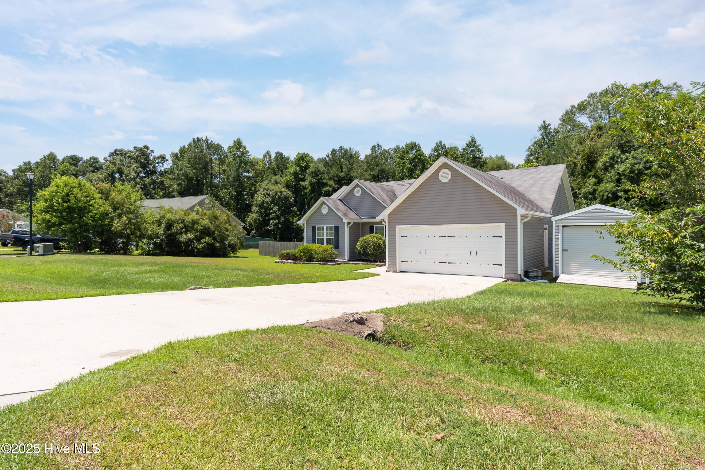 111 Camellia Creek Drive, Richlands, NC 28574 – photo 2: 001-111 Camellia Creek-1