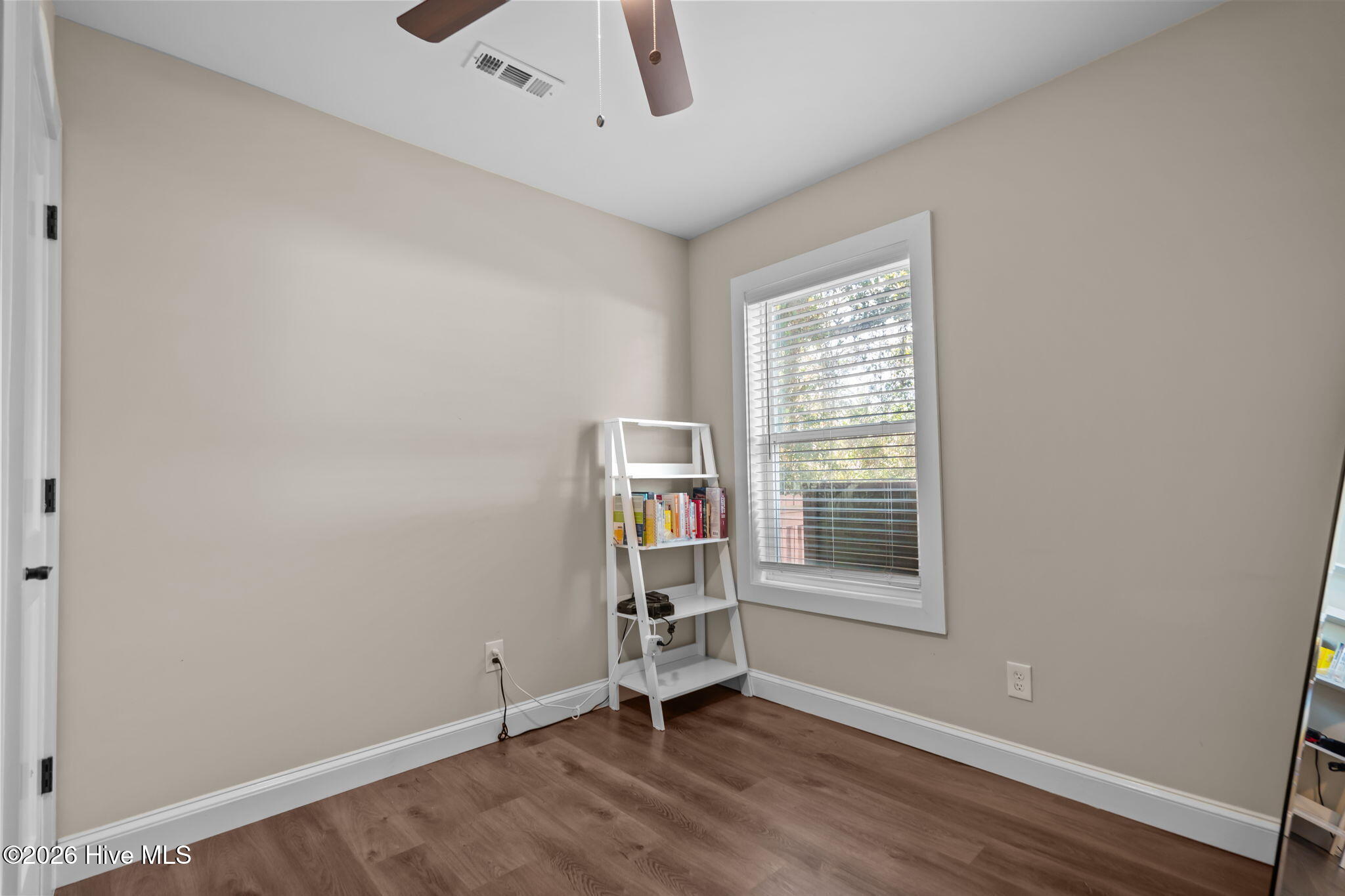 100546520 | Photo 17