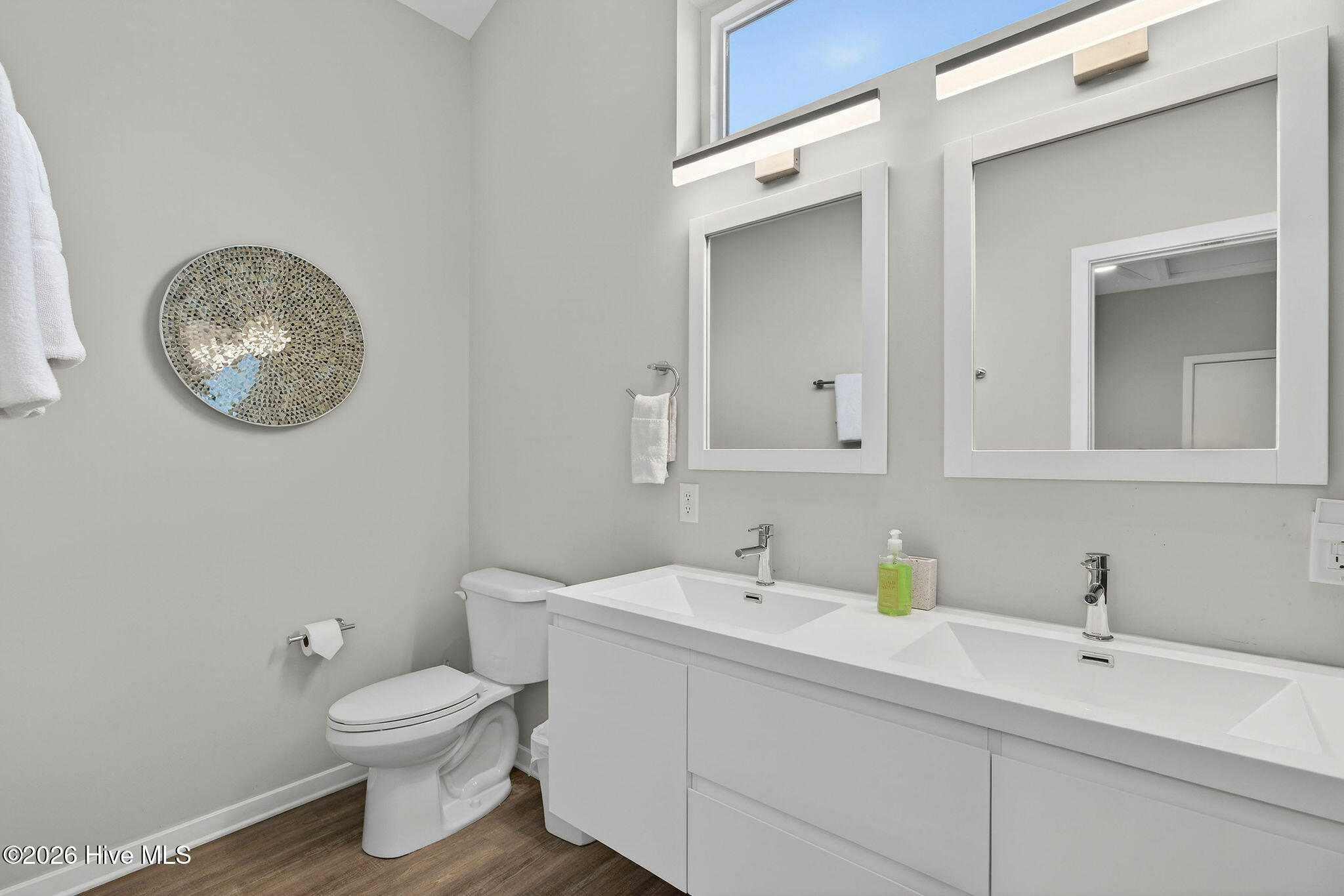 100551628 | Photo 16