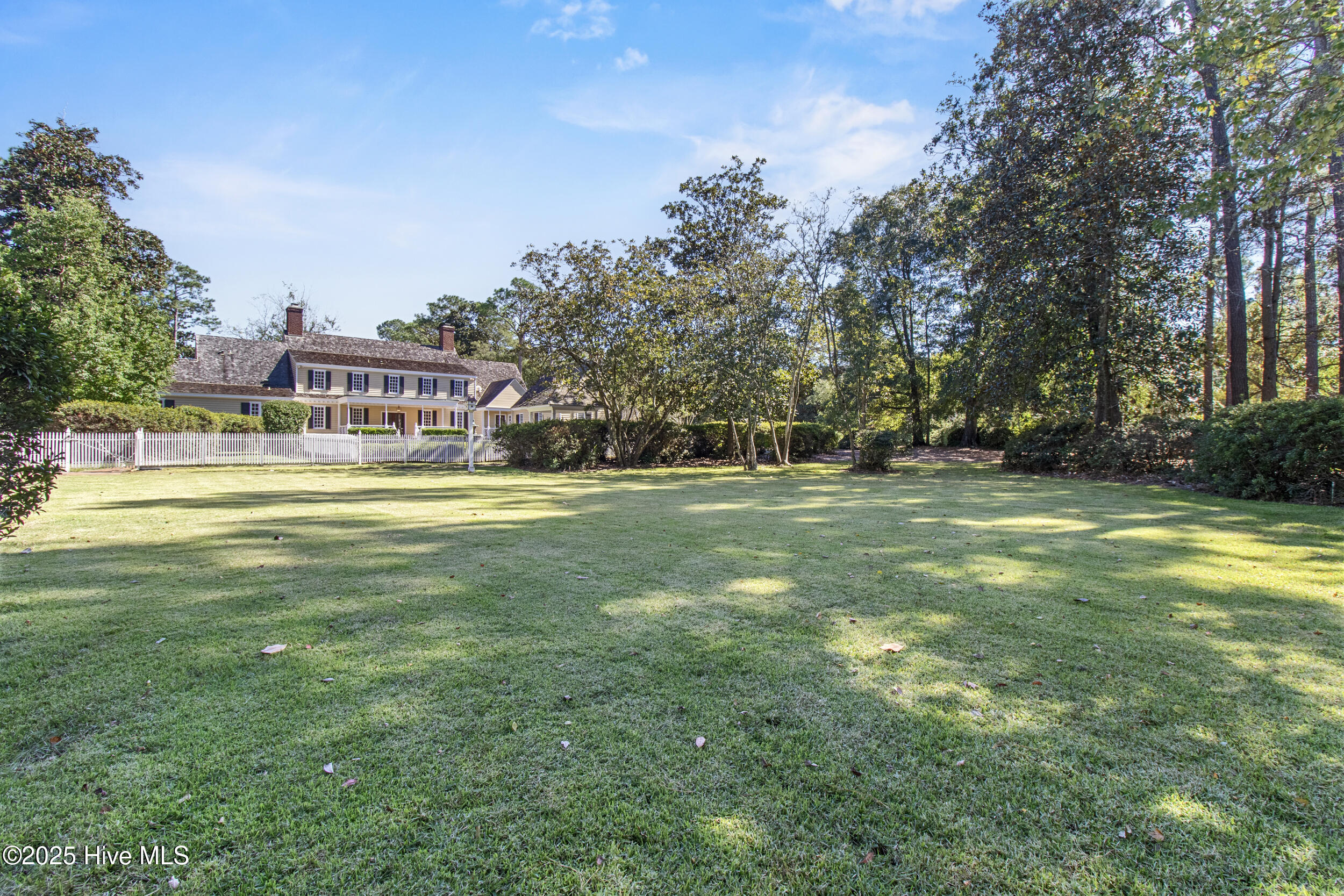 100537664 | Photo 79