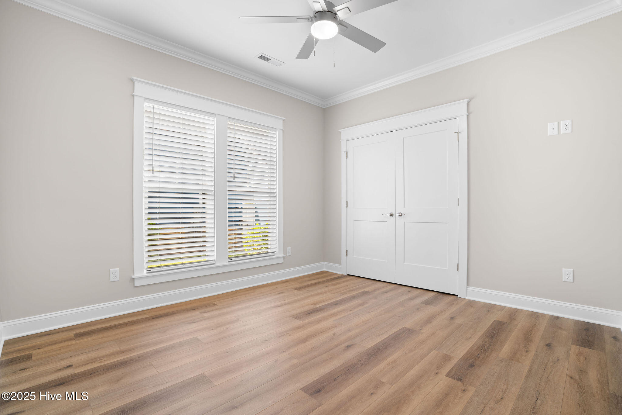 100524622 | Photo 37