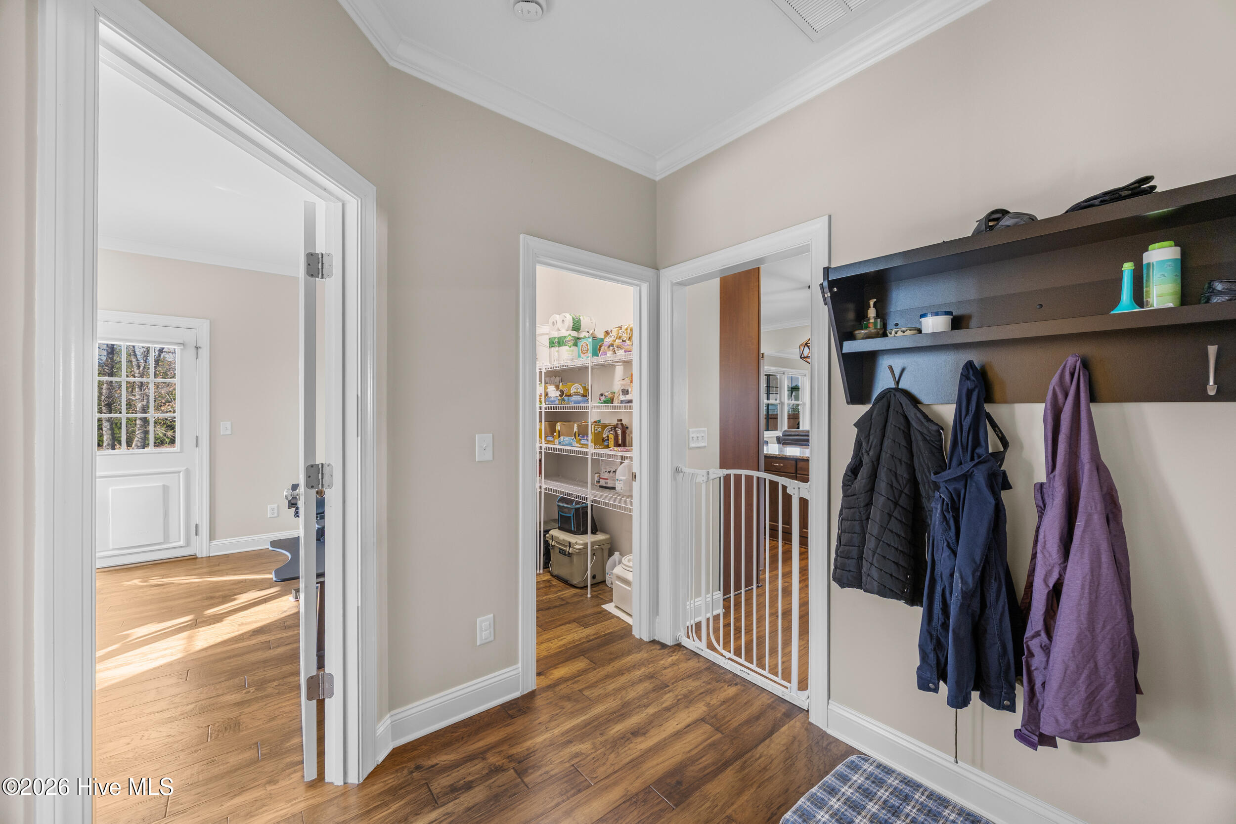 100564750 | Photo 28