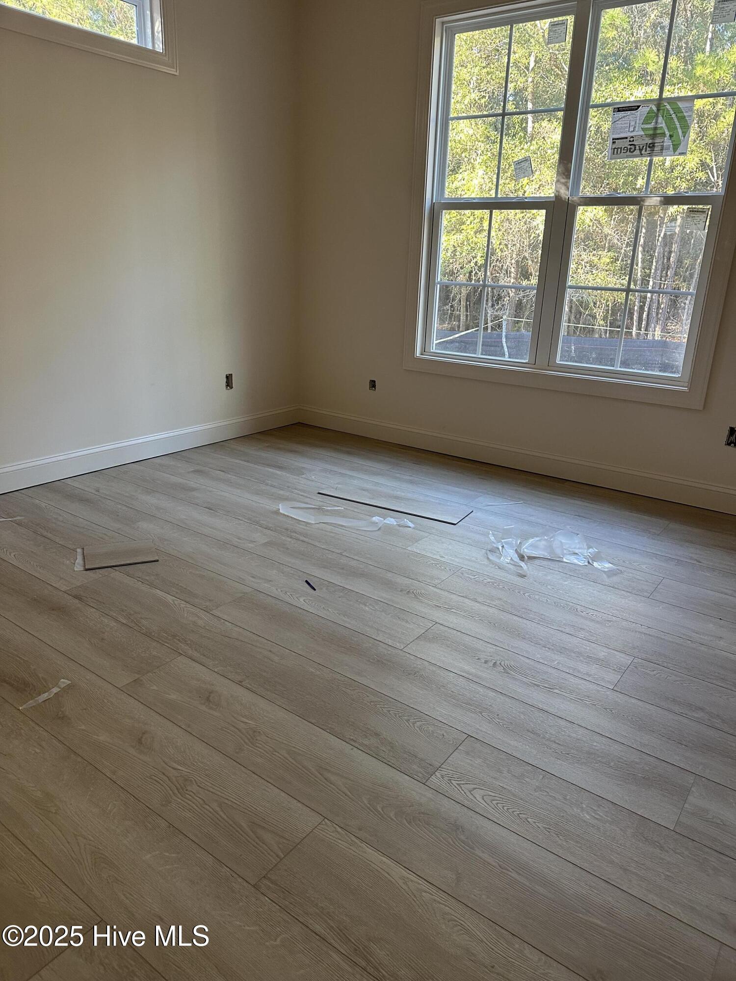 100543232 | Photo 15