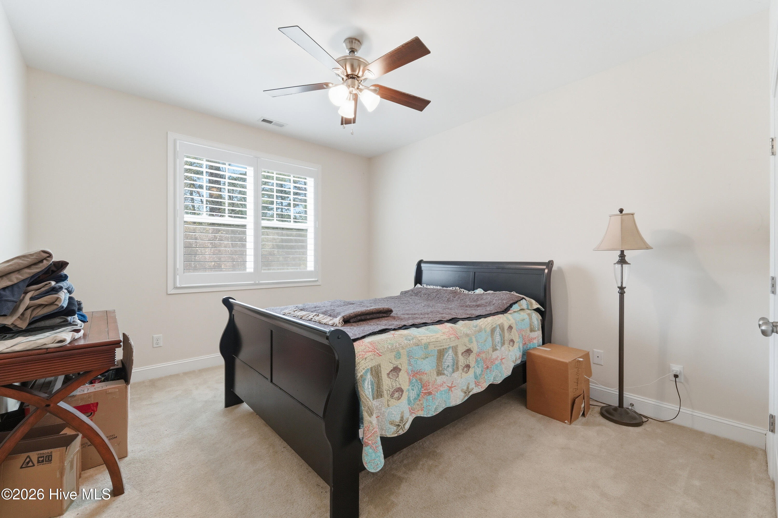 100562965 | Photo 51