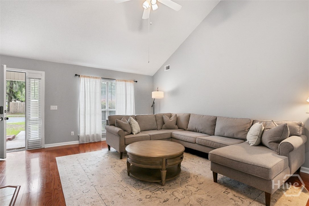 4th image of 116 Chapel Dr, Savannah, GA 31406 | MLS# SA363394